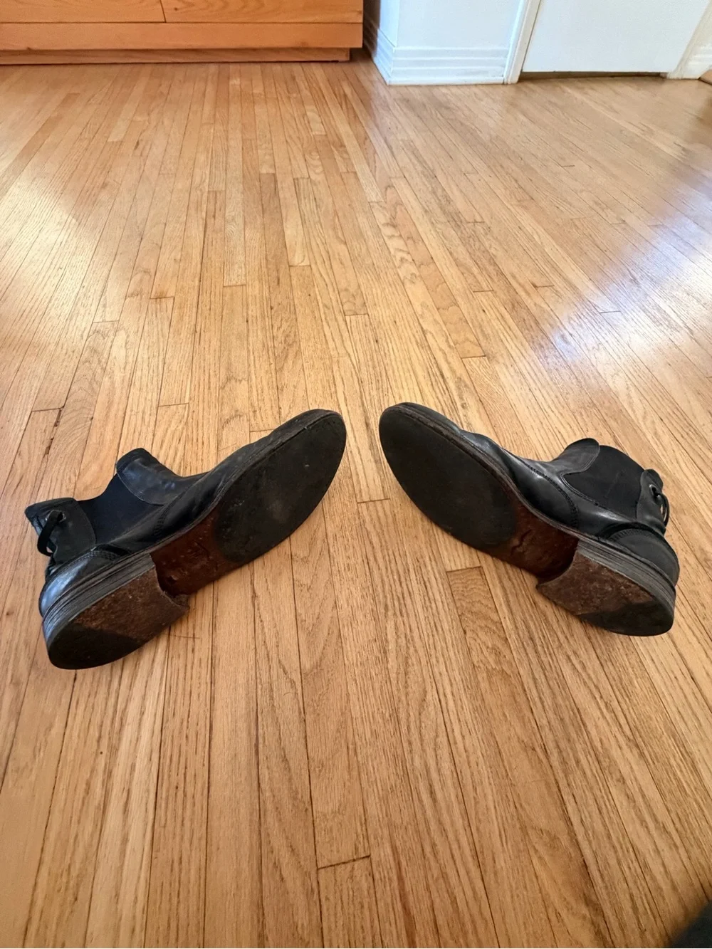 Classic Black Leather Men's Chelsea Boots